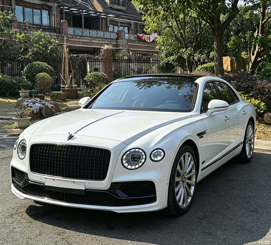 Bentley Flying Spur, 2022 1