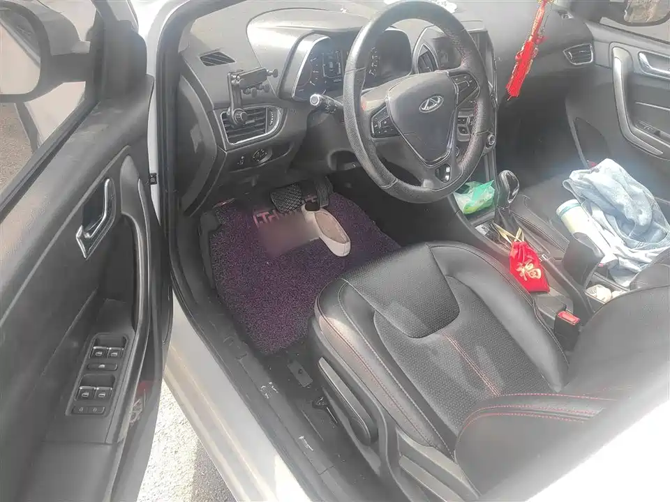 Chery Arrizo 5