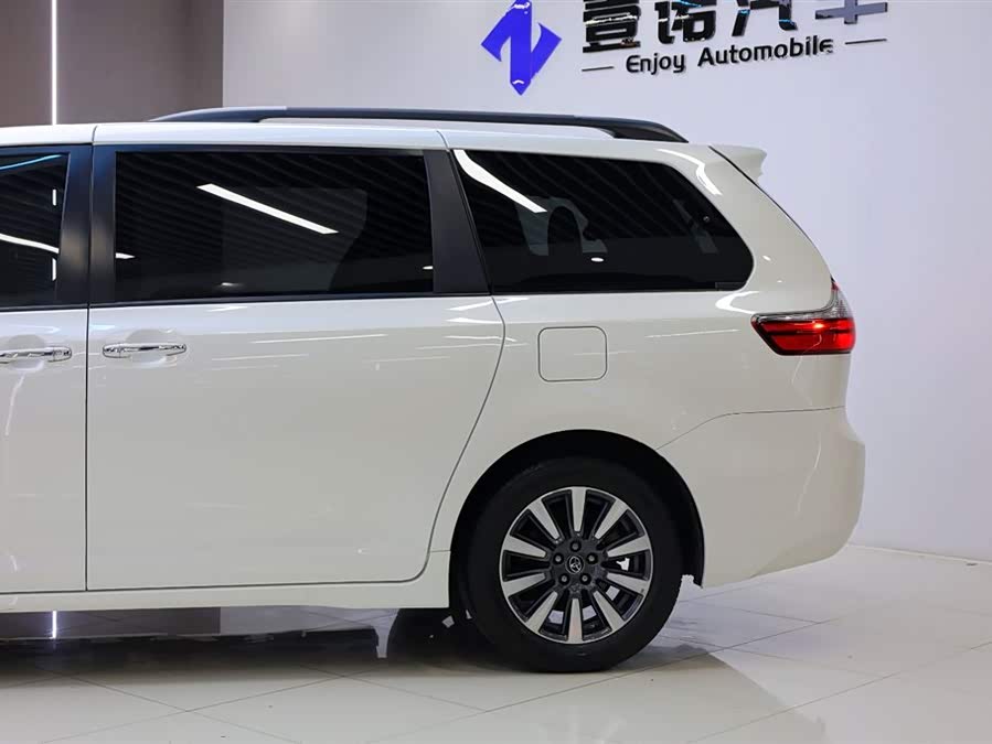 Toyota SIENNA 2020, фото 4