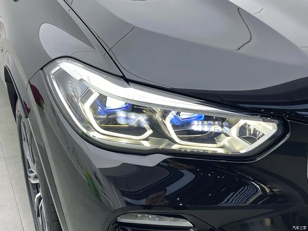 BMW X5, 2021 11