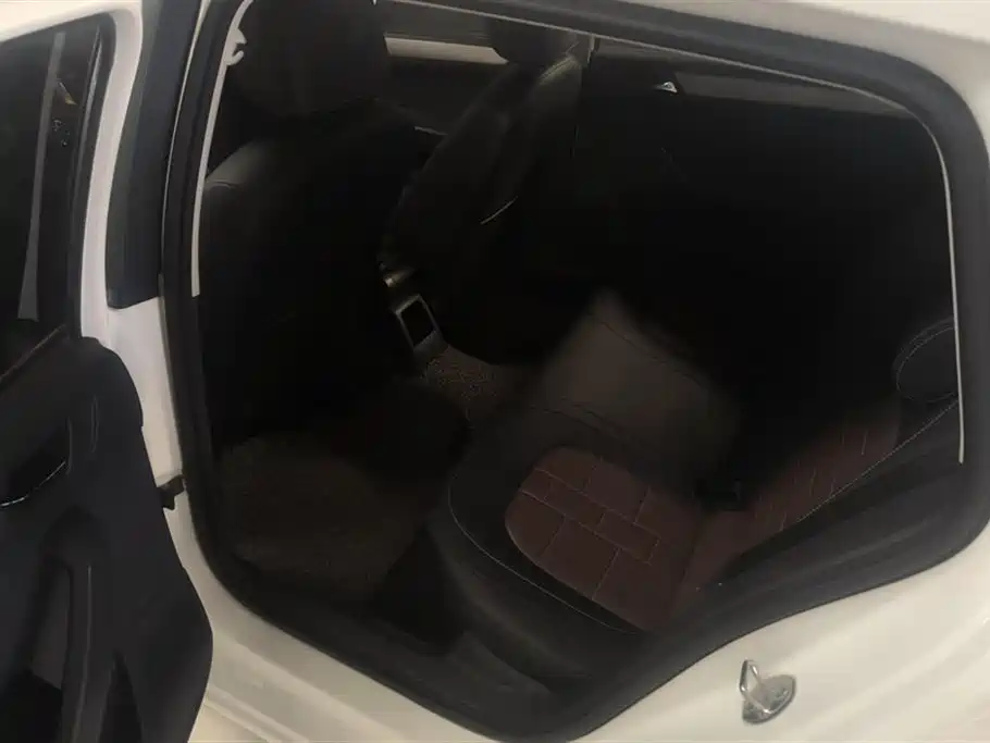 Skoda Xindong