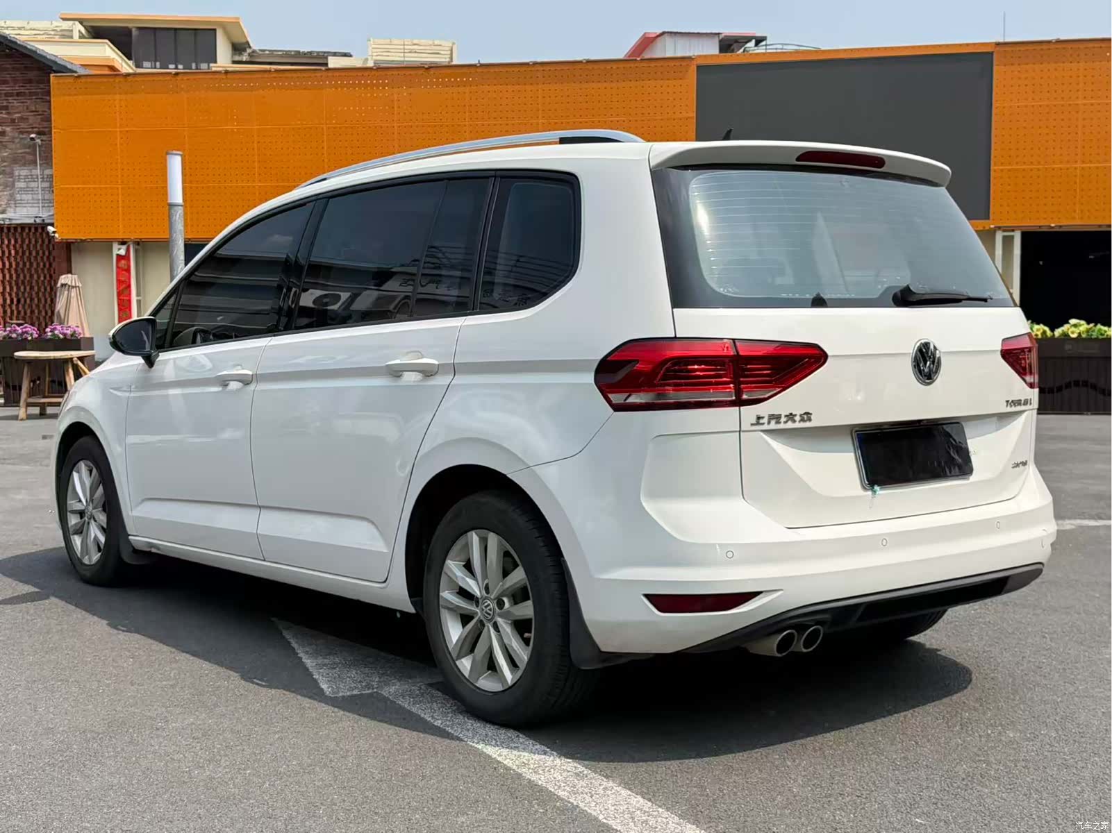 Volkswagen L, 2019 10