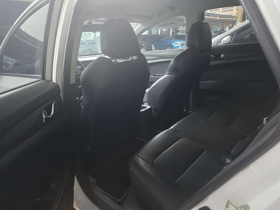 Changan Eado EV 2022, фото 12