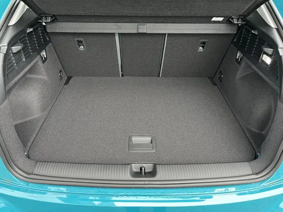 Audi Q2L Audi Q2L