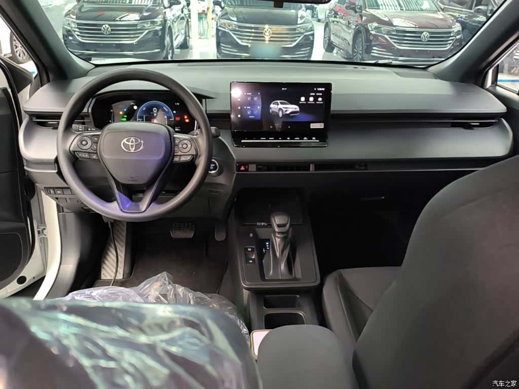 Toyota Corolla, 2026 10