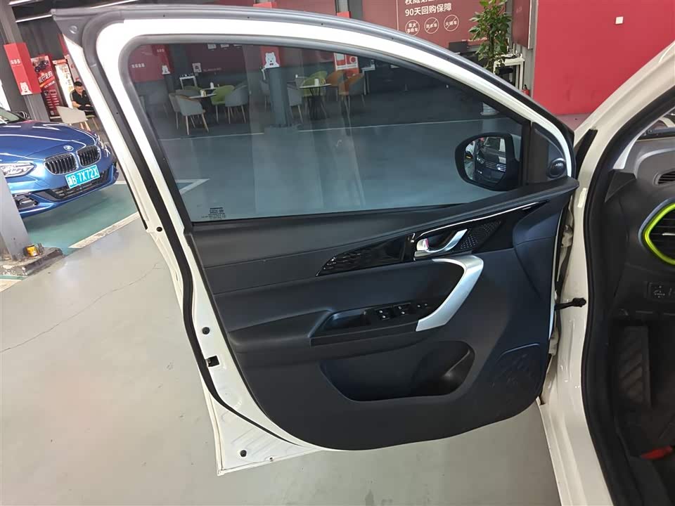 Changan Benben E-Star