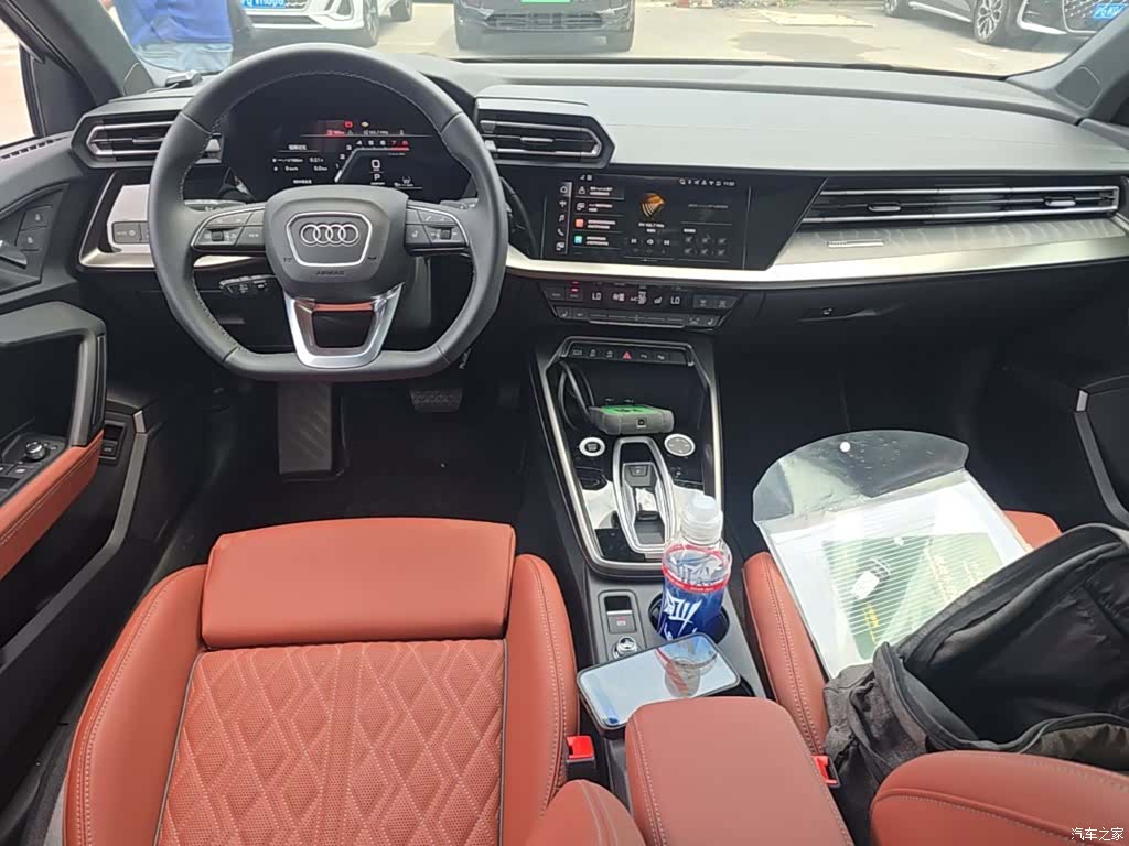 Audi Flying Spur, 2025 16