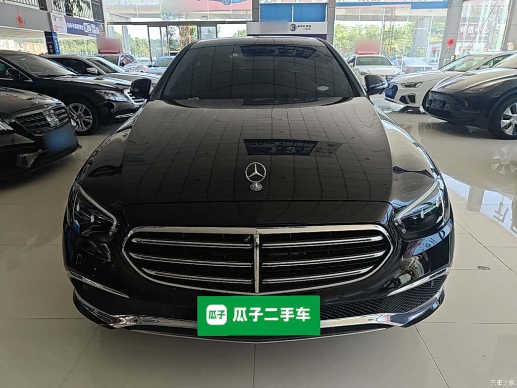 Mercedes-Benz E-Class, 2023 3