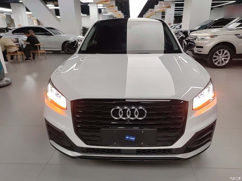 Audi Q2L, 2020 3