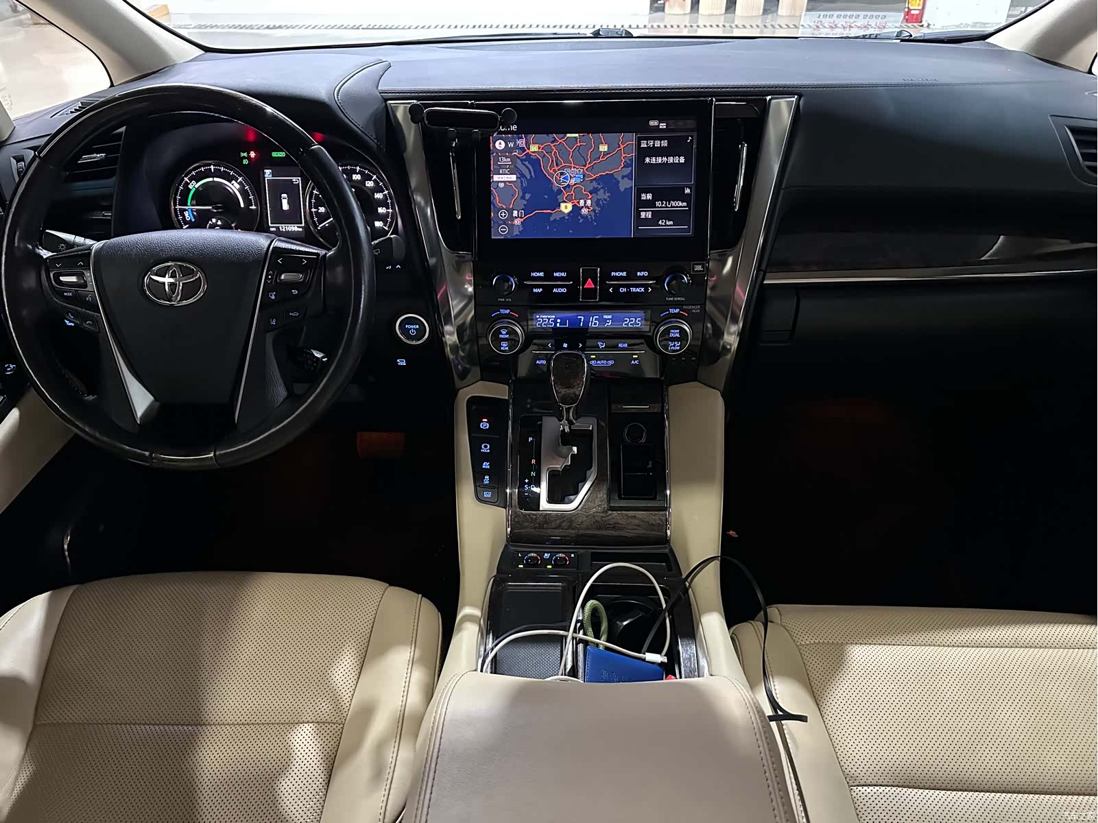 Toyota Vellfire, 2020 6