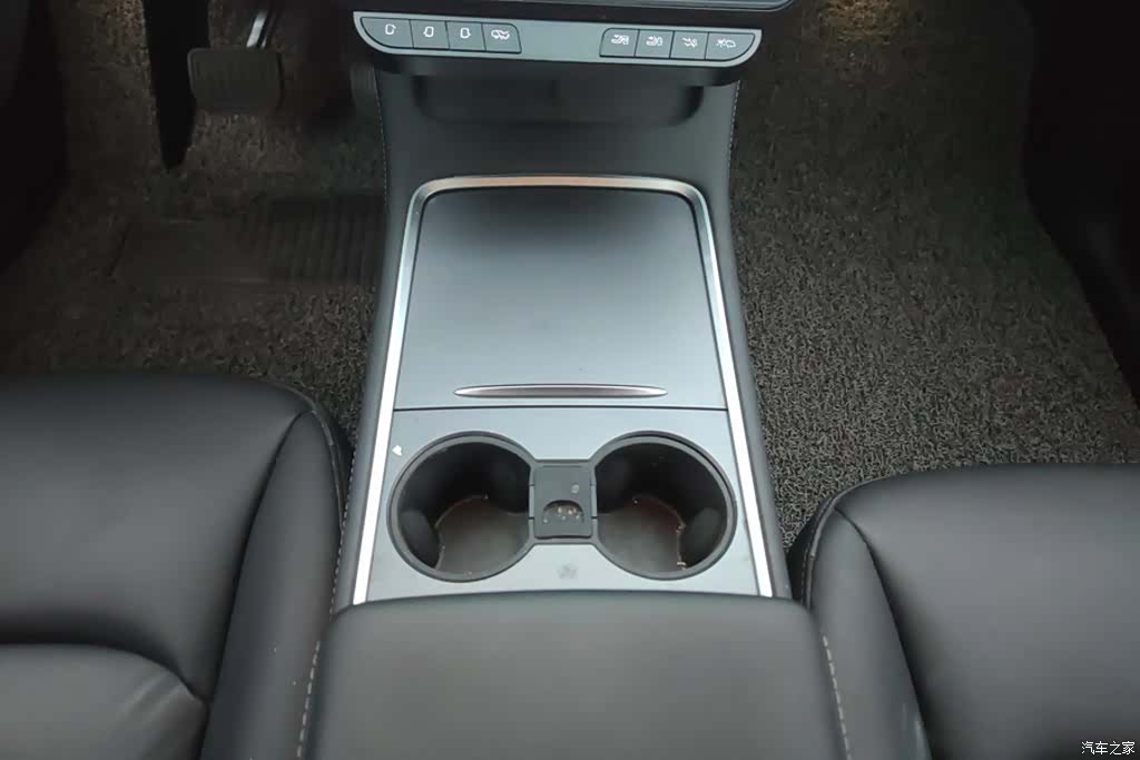 Tesla Model Y, 2021 16