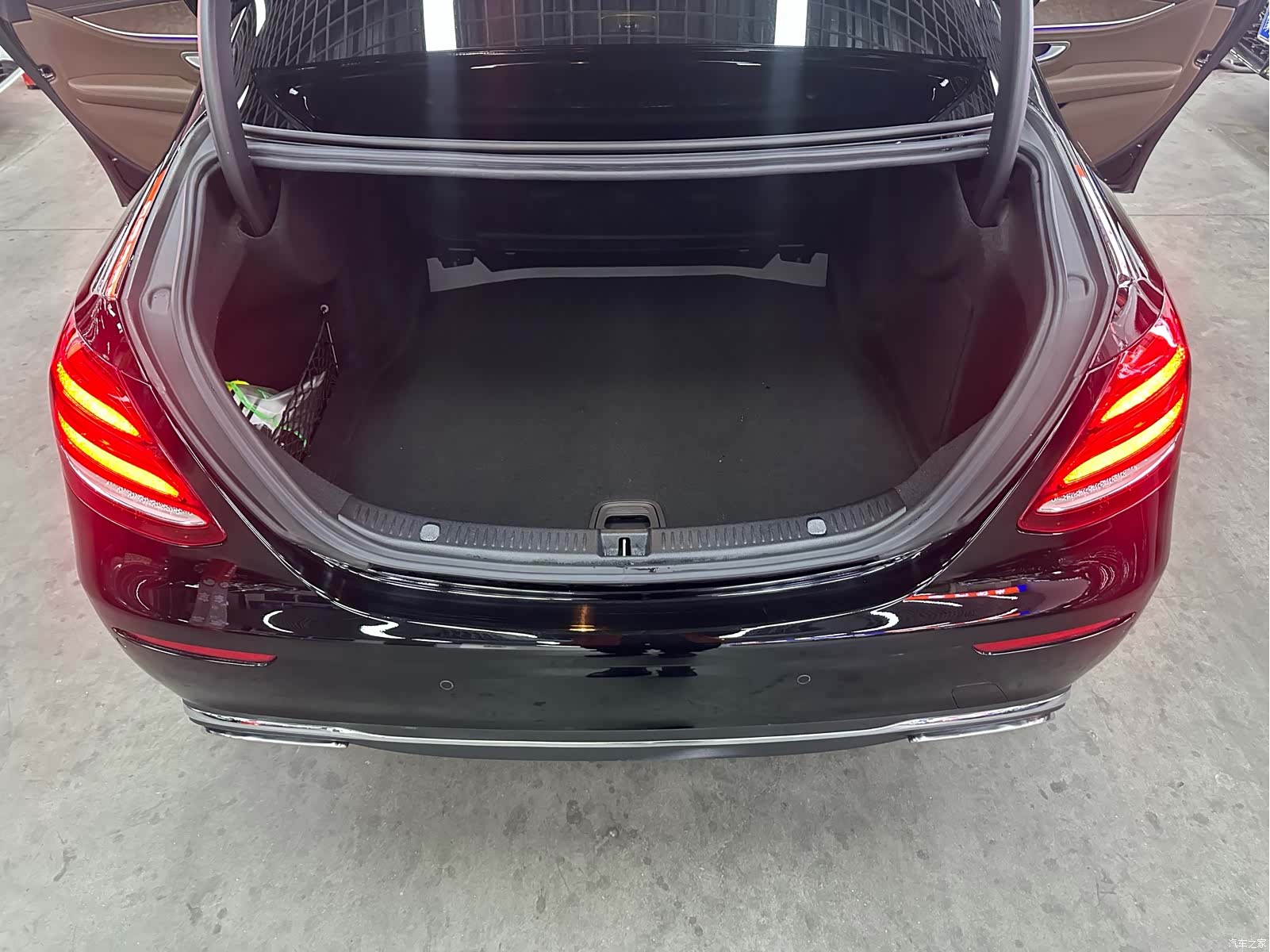 Mercedes-Benz E-Class, 2018 16