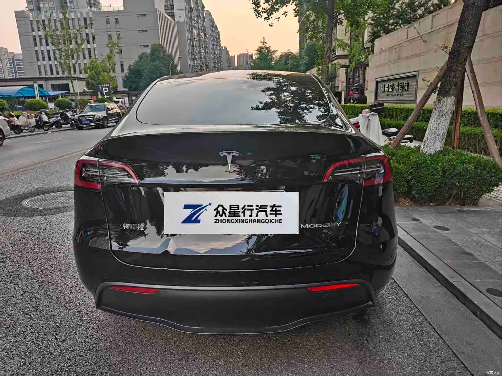 Tesla Model Y, 2021 6