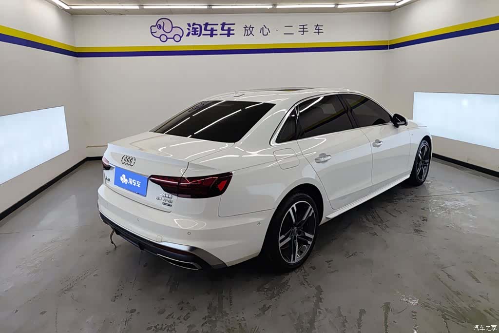Audi A4L, 2022 3