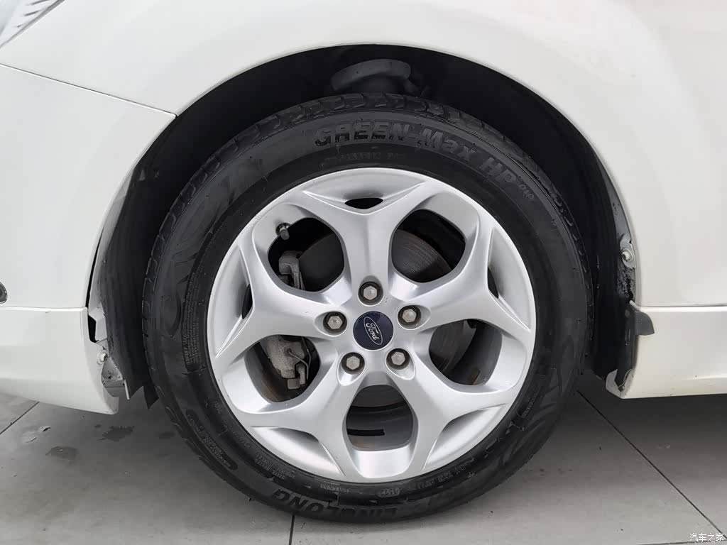 Ford Focus, 2014 17