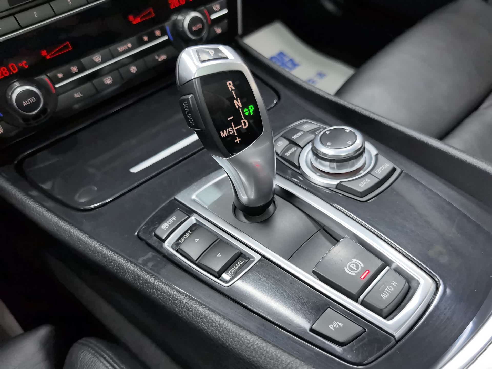 BMW 5 Series, 2011 12