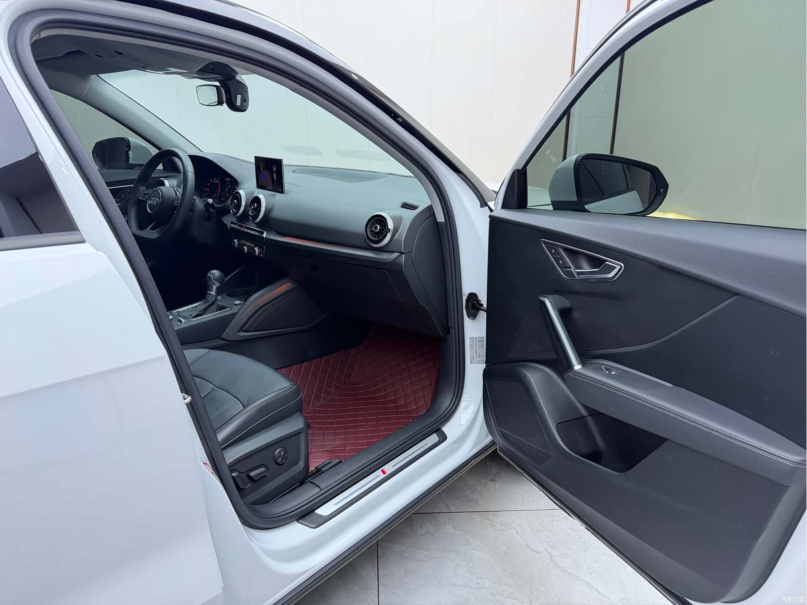 Audi Q2L, 2022 21