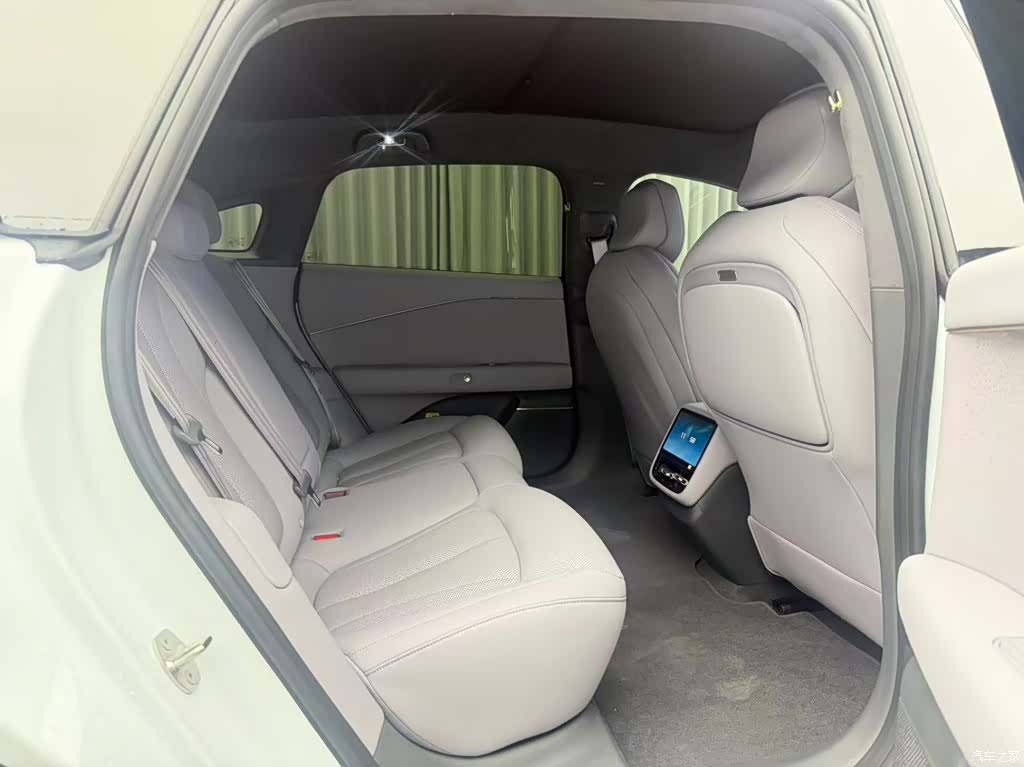Xpeng P7, 2026 17