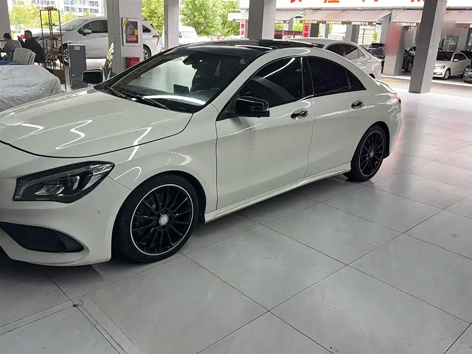 Mercedes-Benz CLA