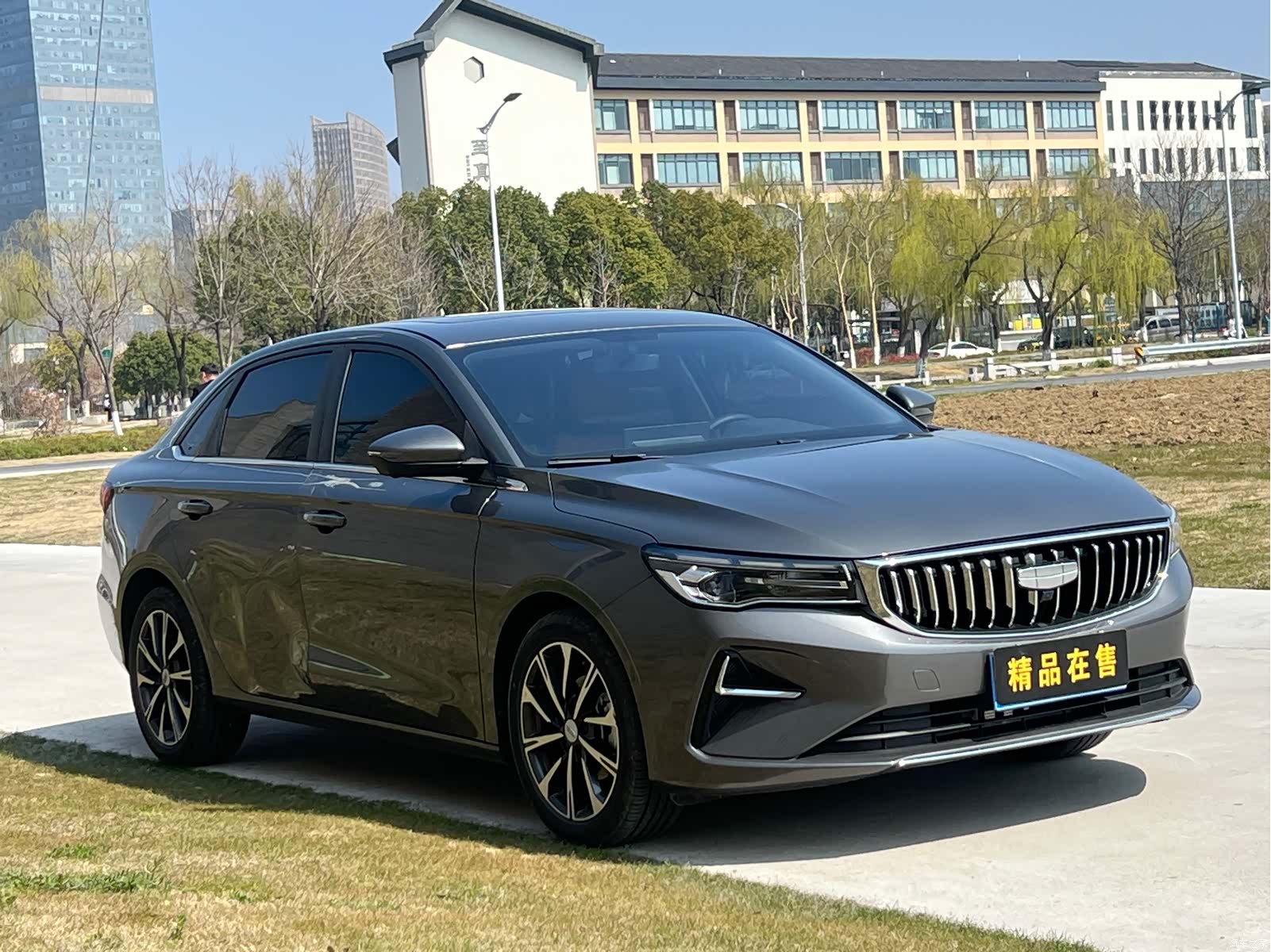 Geely Emgrand, 2025 3