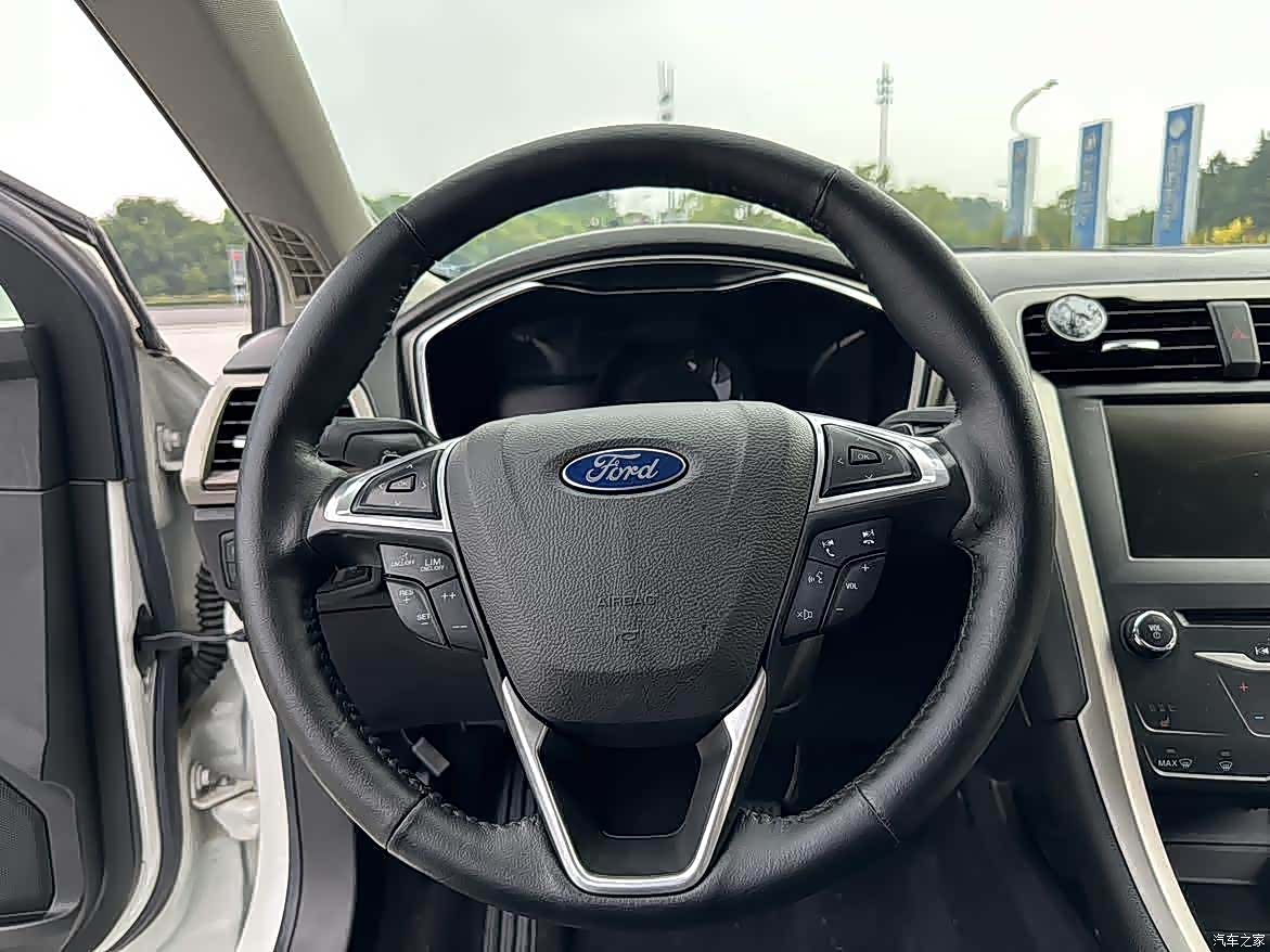 Ford Mondeo, 2014 14
