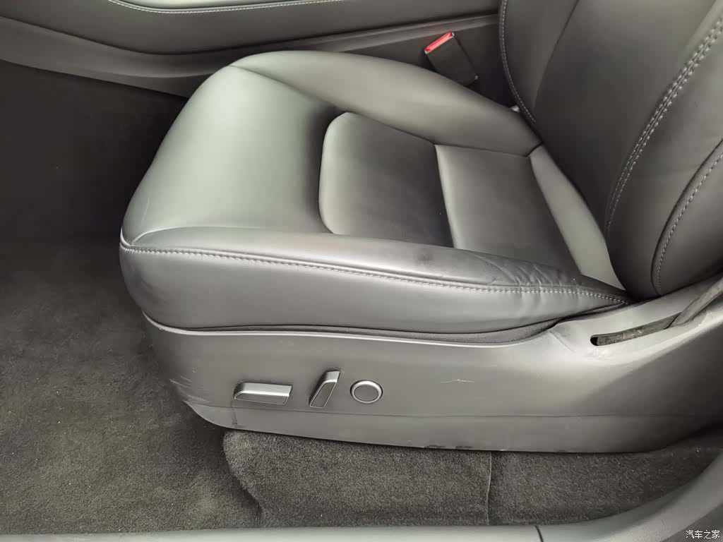 Tesla Model Y, 2021 20
