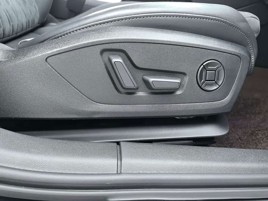 Audi A3 2024, фото 13