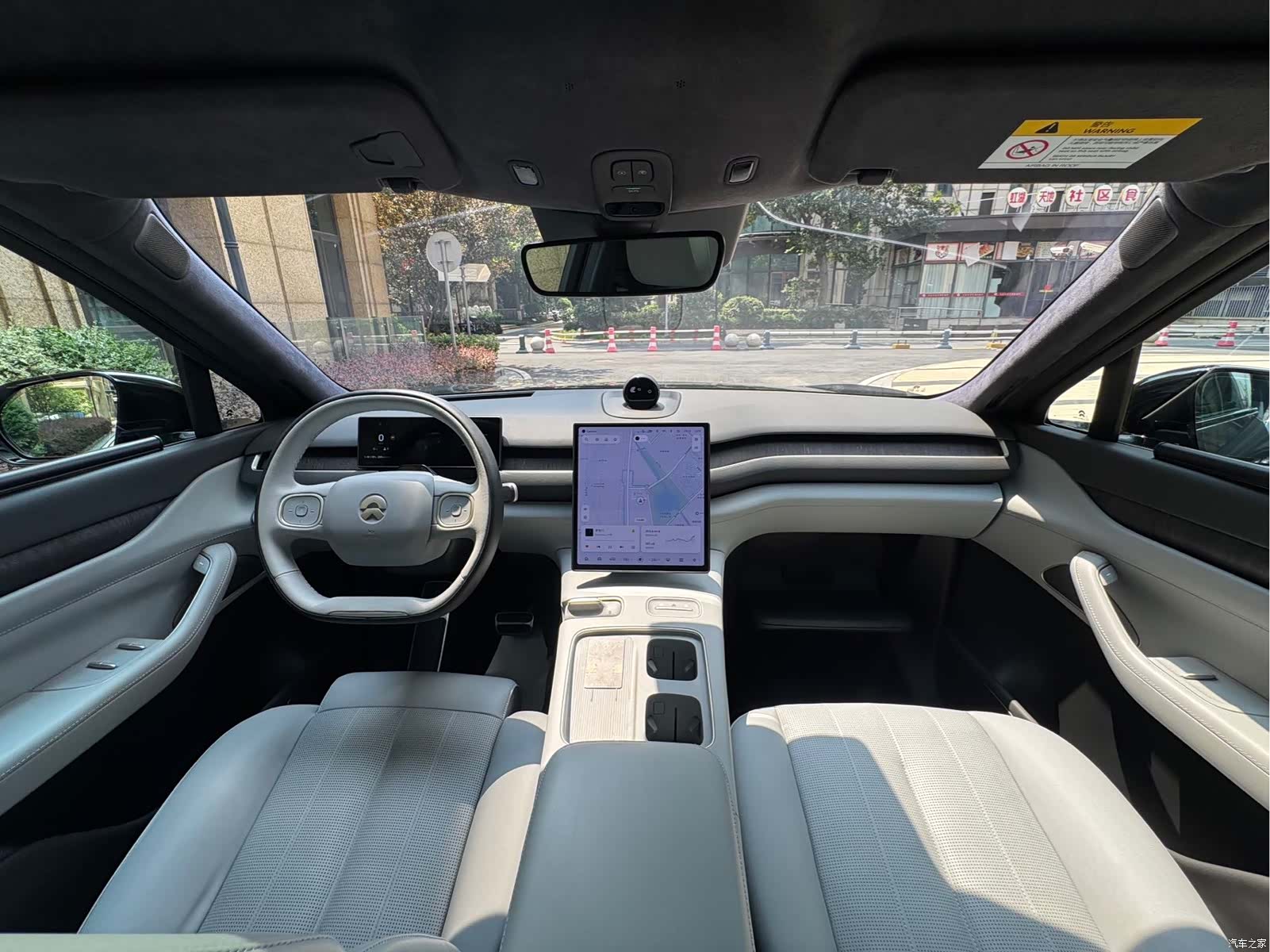 NIO ES8, 2023 11
