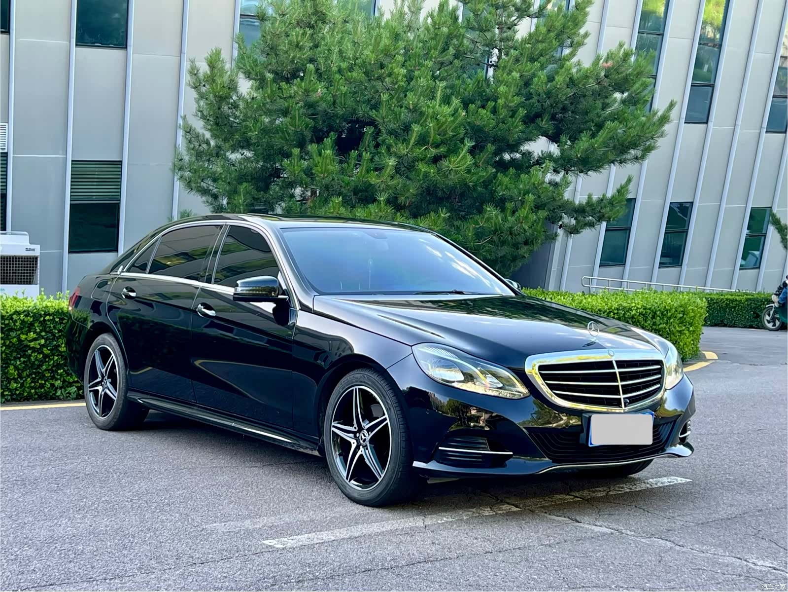 Mercedes-Benz E-Class, 2015 3
