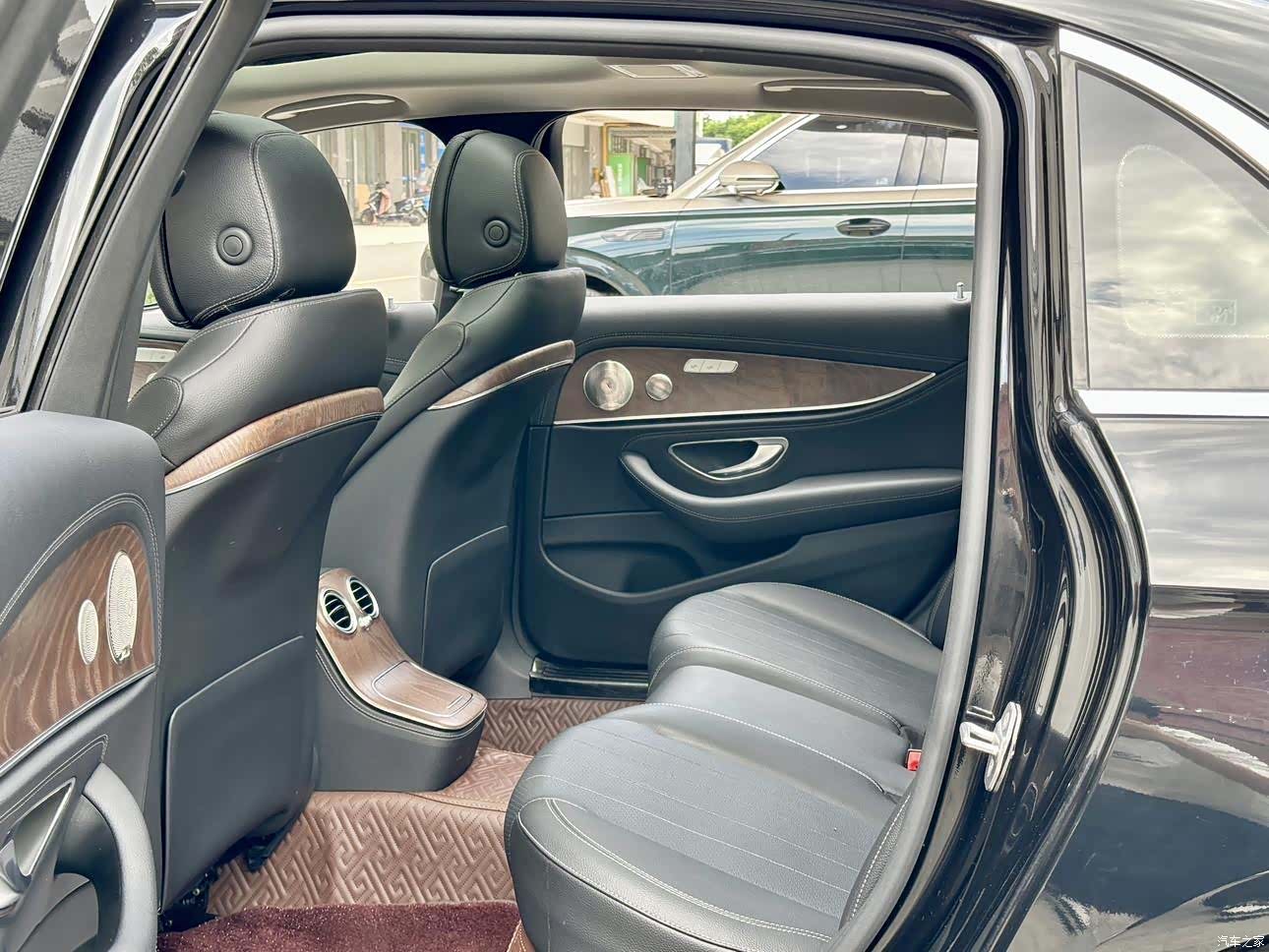 Mercedes-Benz E-Class, 2021 8