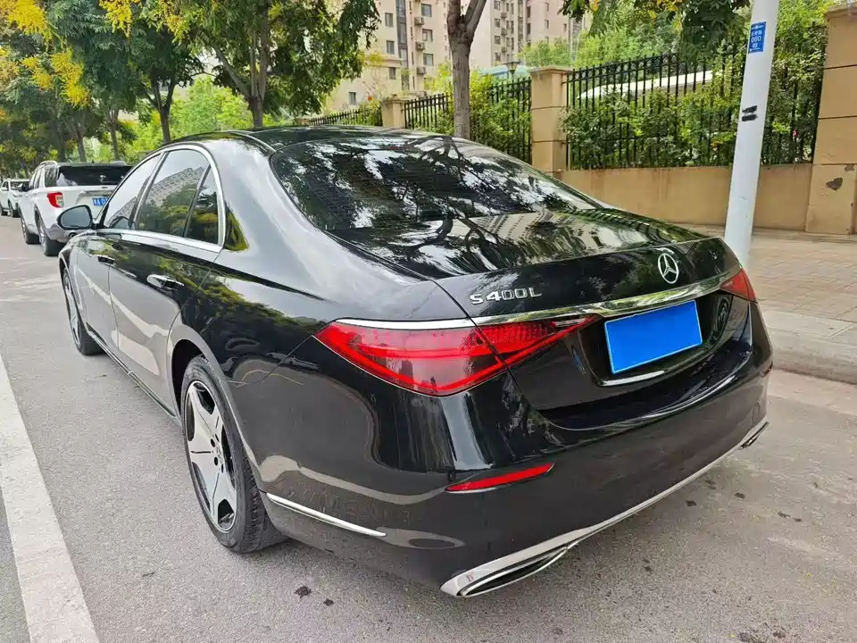 Mercedes-Benz S-class Mercedes-Benz S-class
