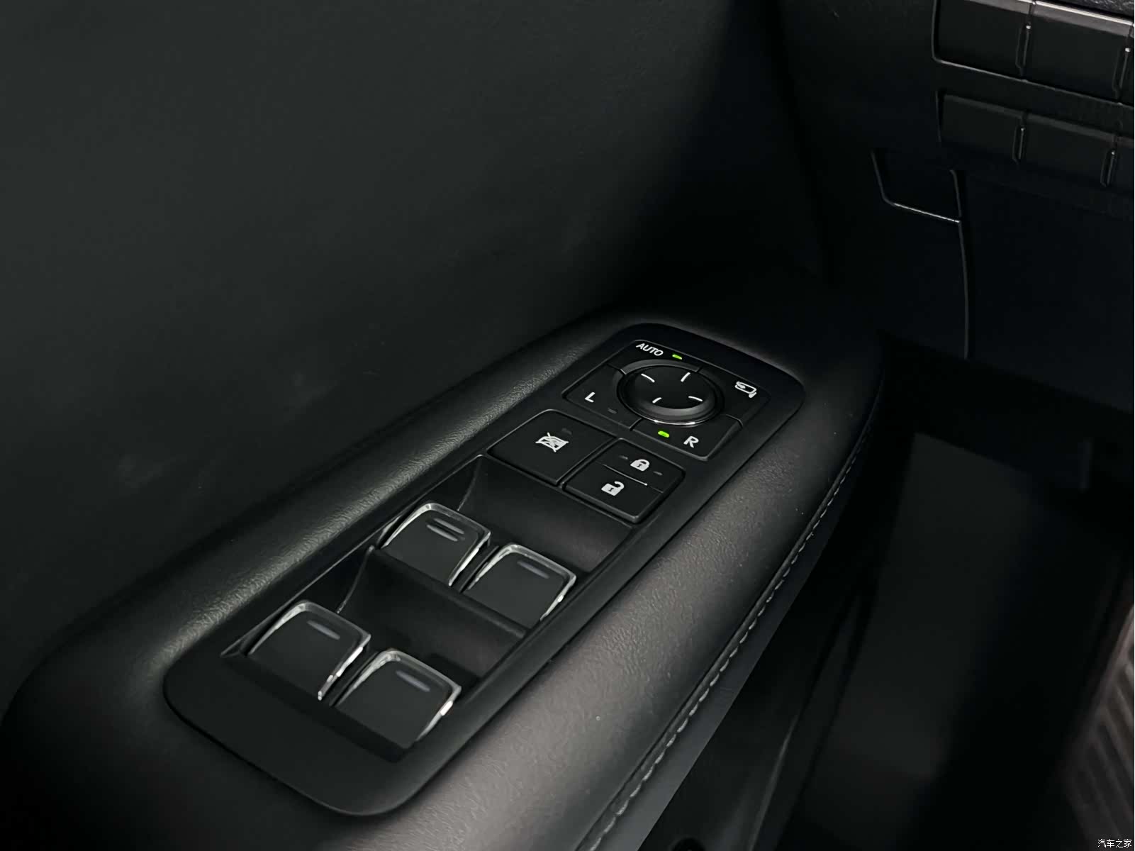Lexus RX, 2017 30