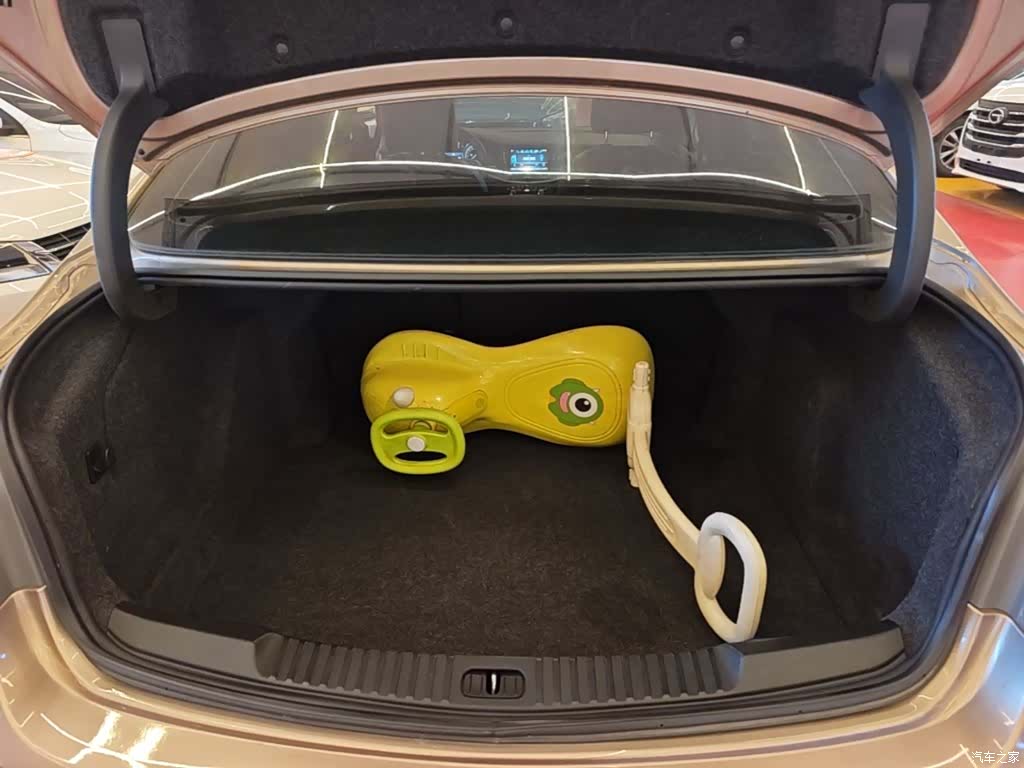 Buick Verano, 2019 19