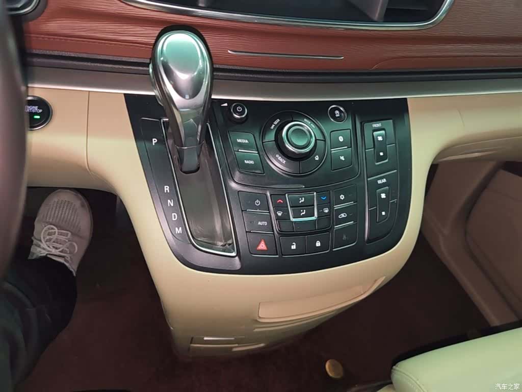 Buick GL8, 2020 14