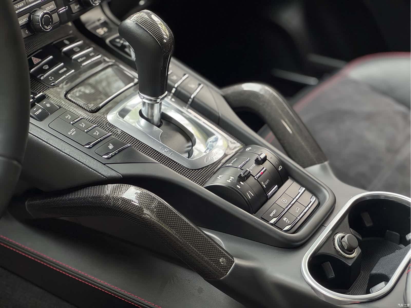 Porsche Cayenne, 2012 15