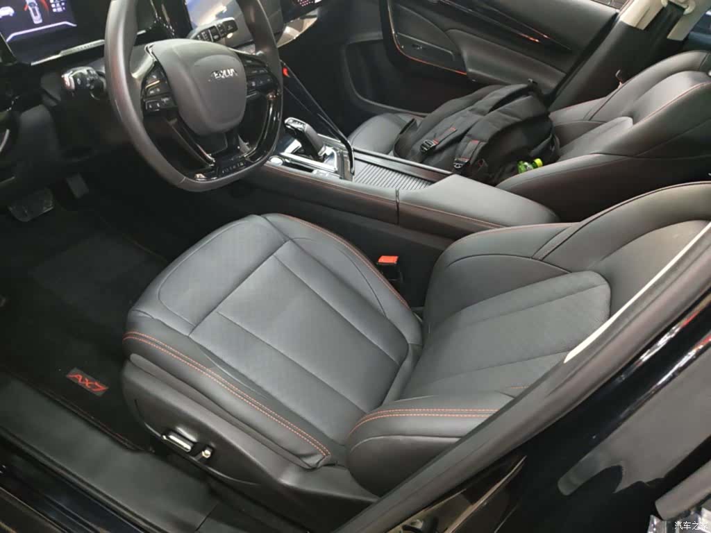 DongFeng AX7, 2023 15