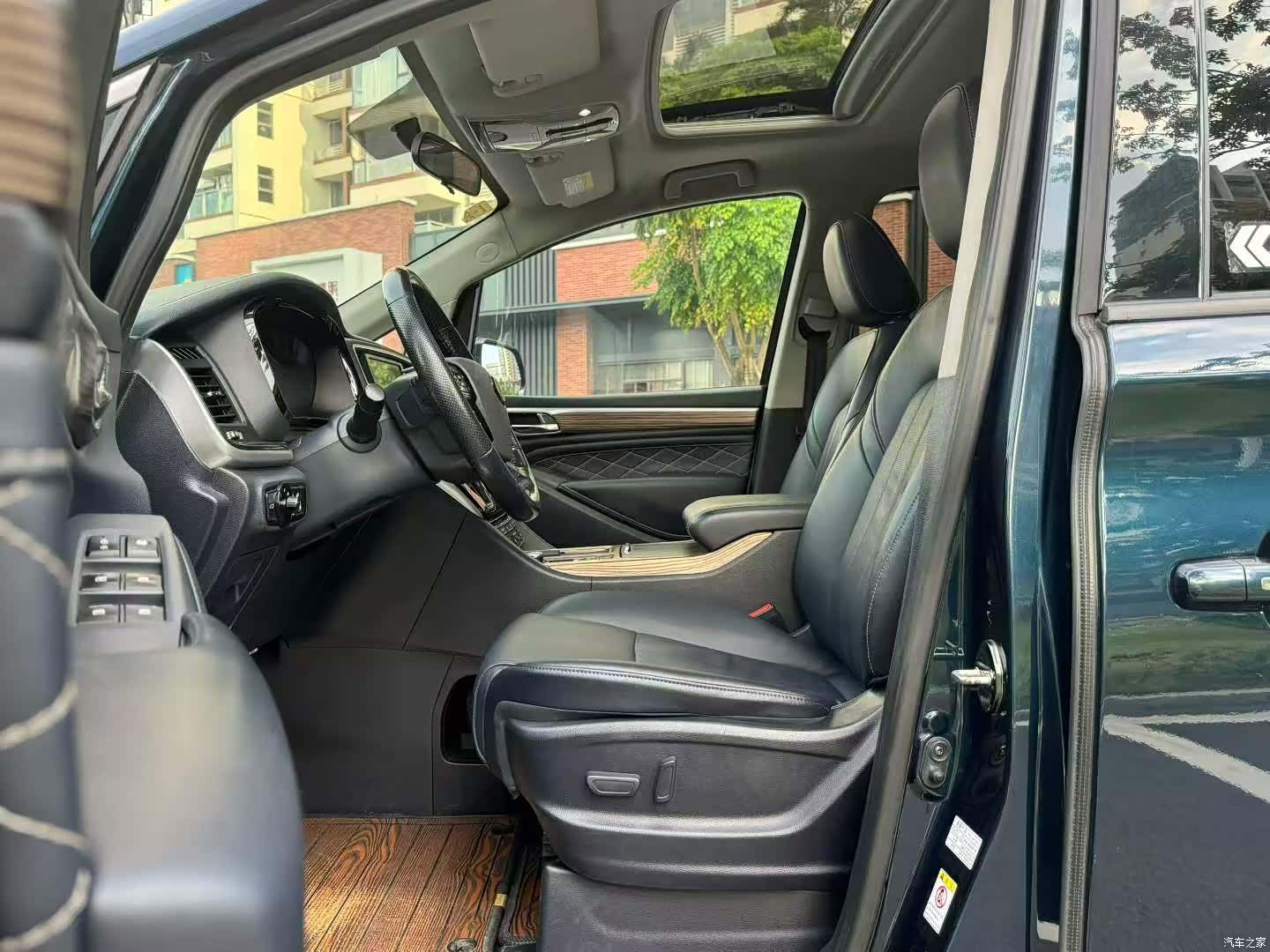 Trumpchi M8, 2020 4
