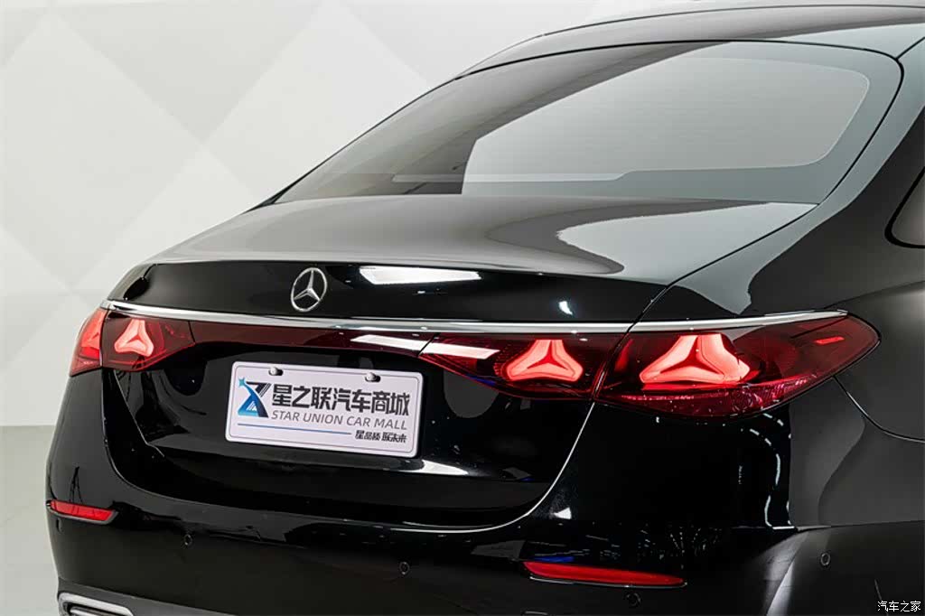Mercedes-Benz E-Class, 2025 8