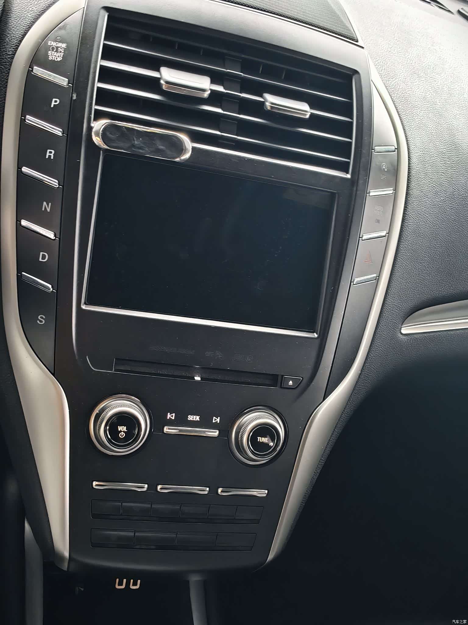 Lincoln MKC, 2019 10