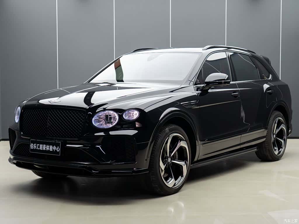 Bentley Bentayga, 2022 2