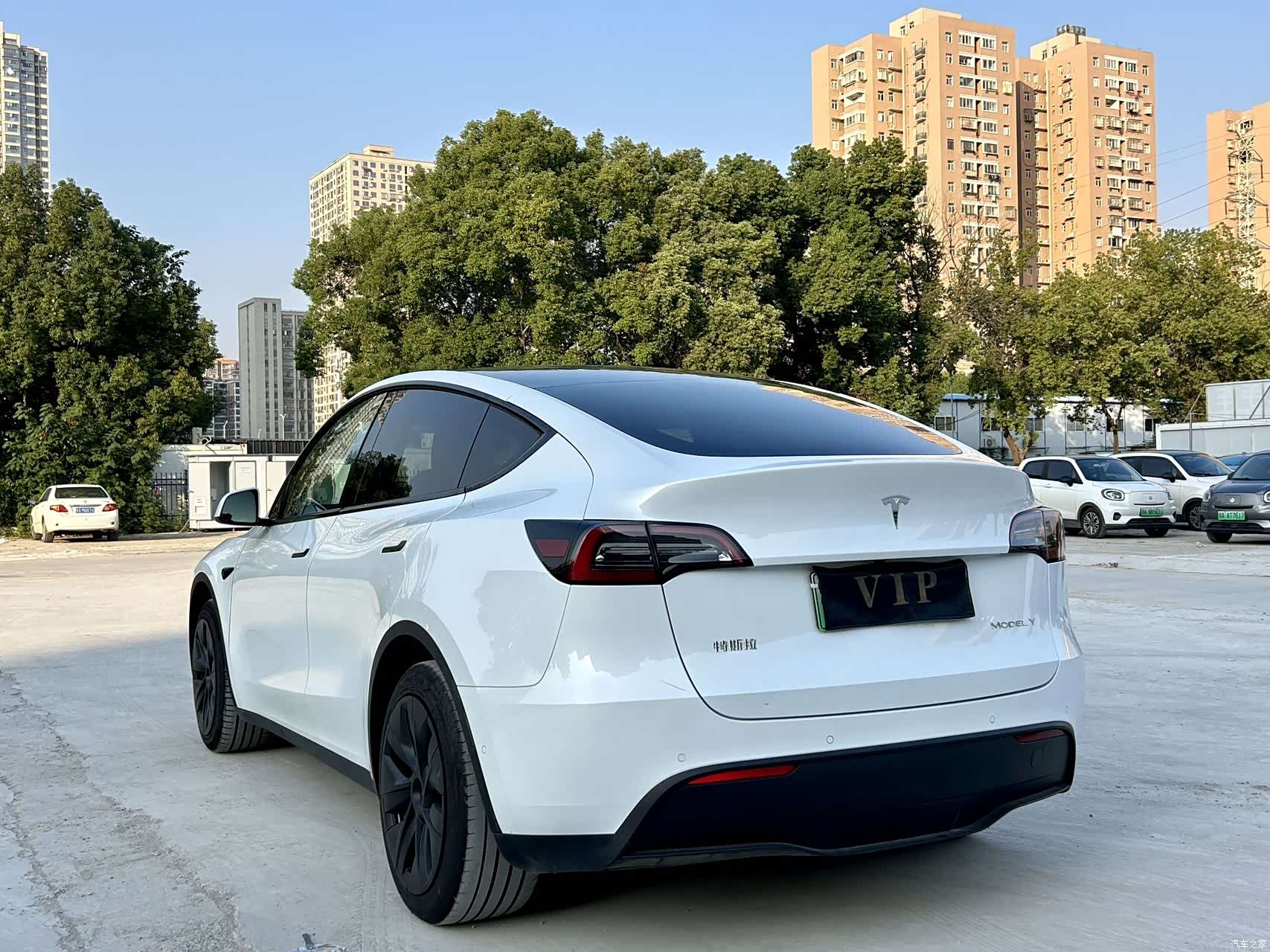 Tesla Model Y, 2024 10