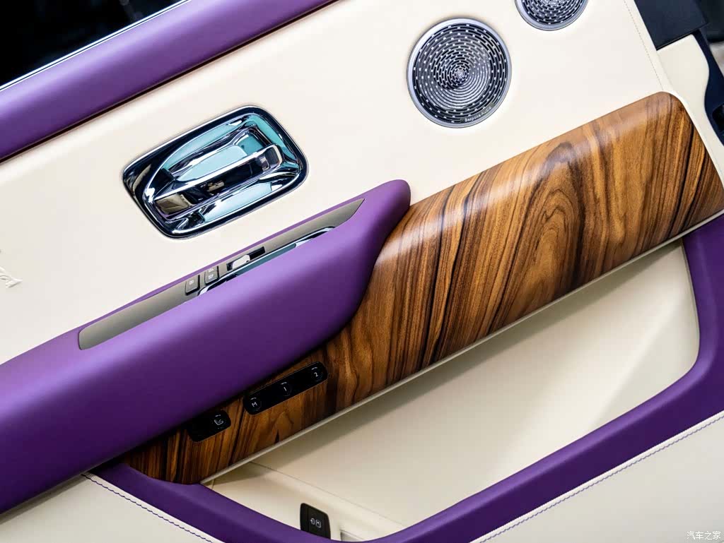 Rolls-Royce Cullinan, 2022 20