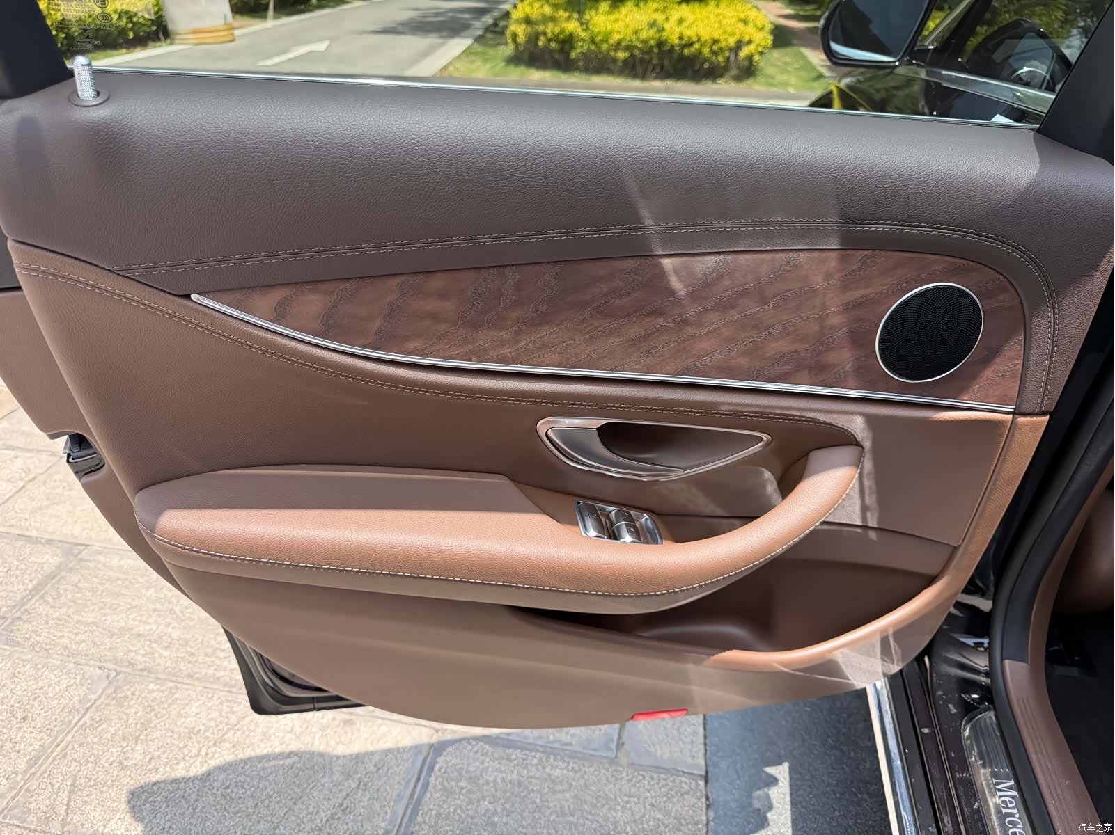 Mercedes-Benz E-Class, 2022 31