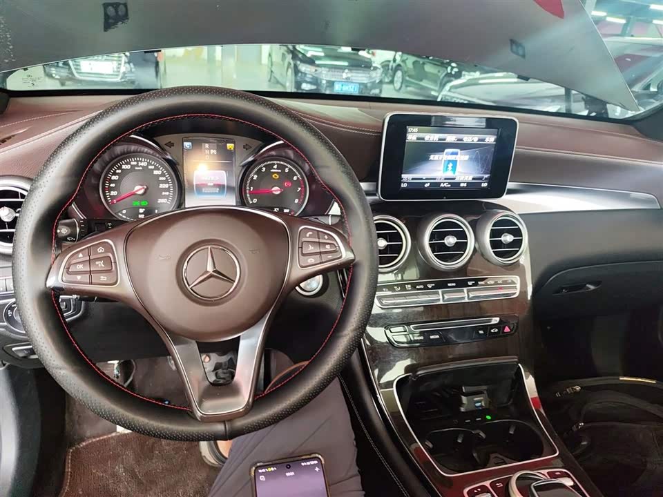 Mercedes-Benz GLC Mercedes-Benz GLC