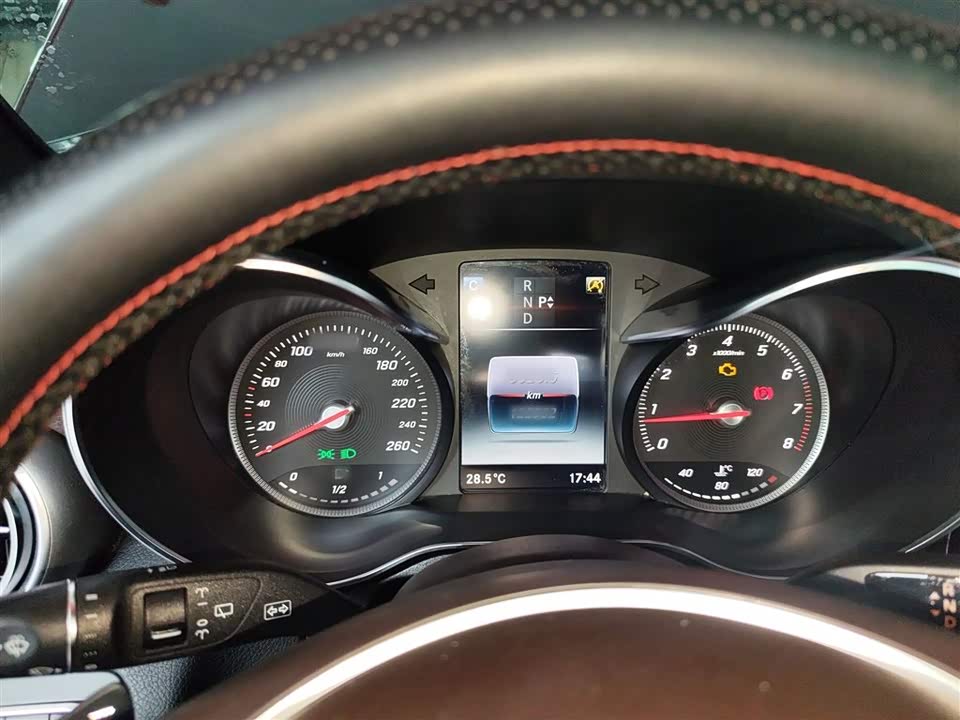 Mercedes-Benz GLC Mercedes-Benz GLC
