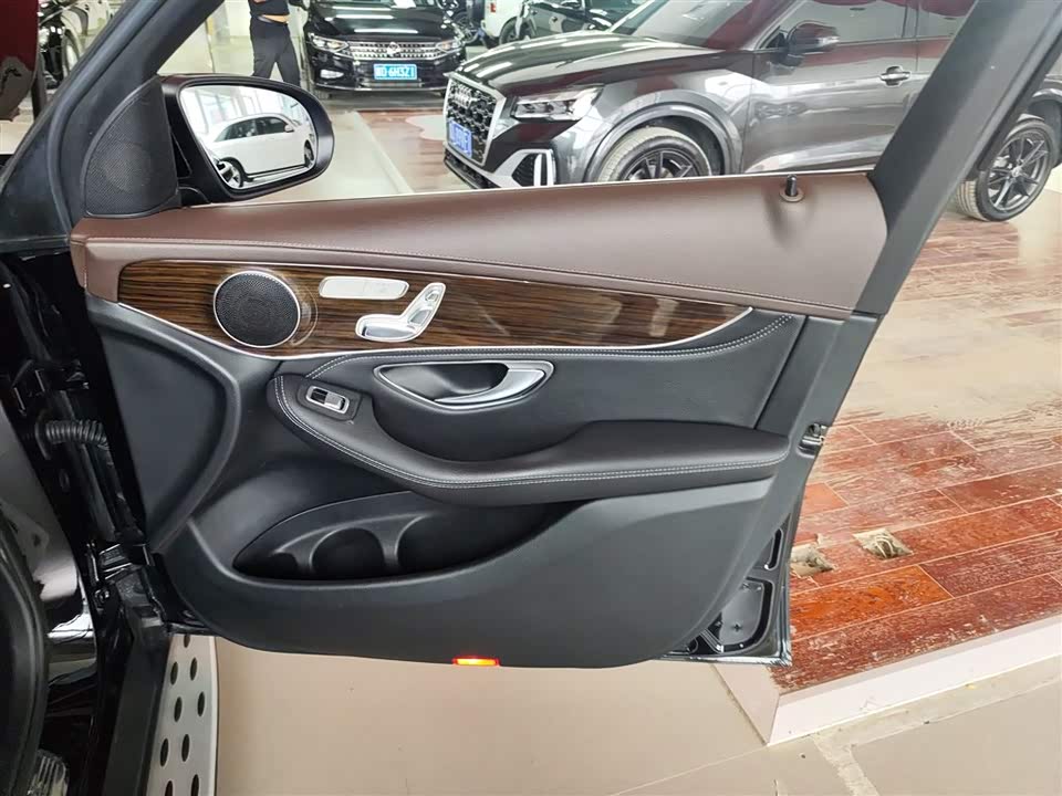 Mercedes-Benz GLC Mercedes-Benz GLC