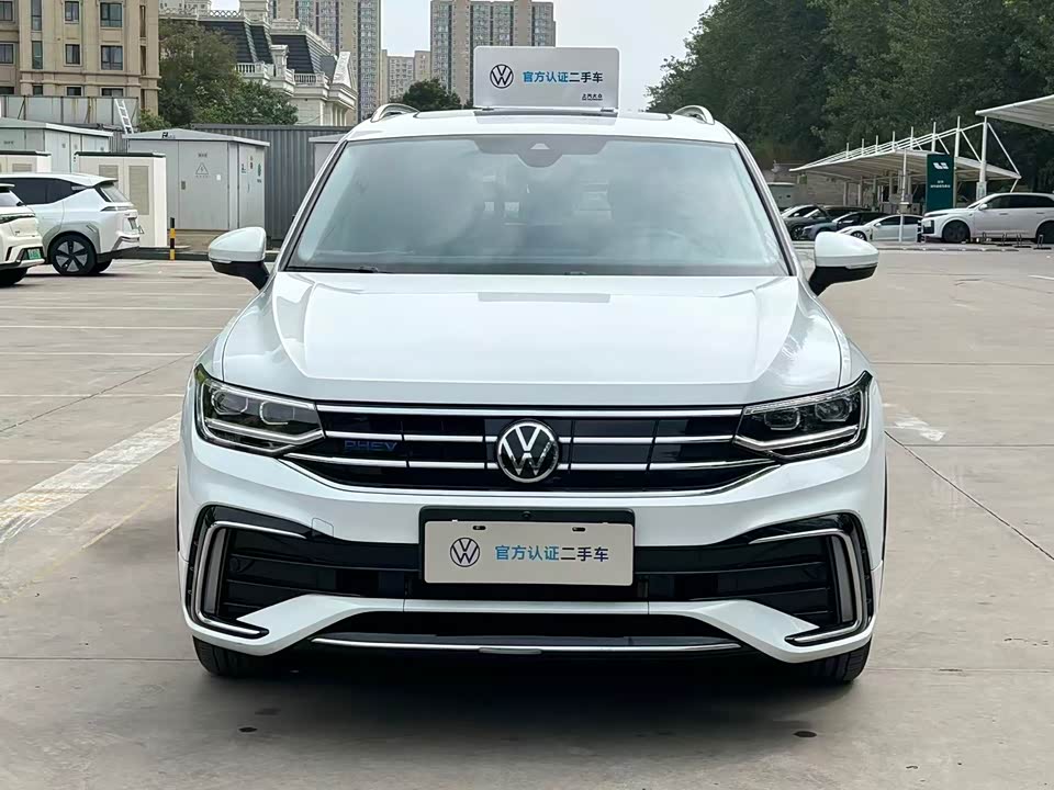 Volkswagen Tiguan L