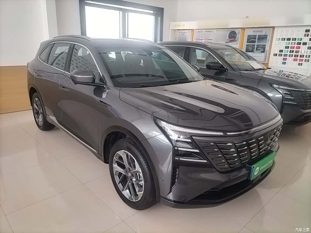 Changan CS75, 2026 4