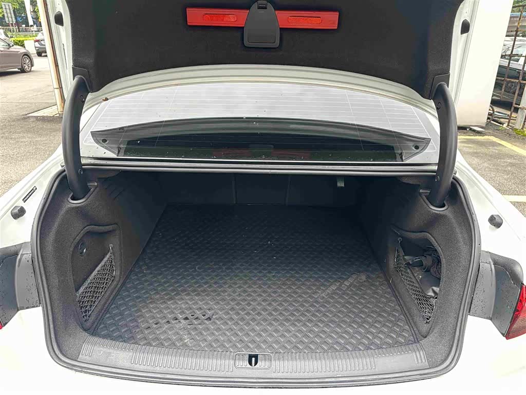 Audi A4L, 2023 8