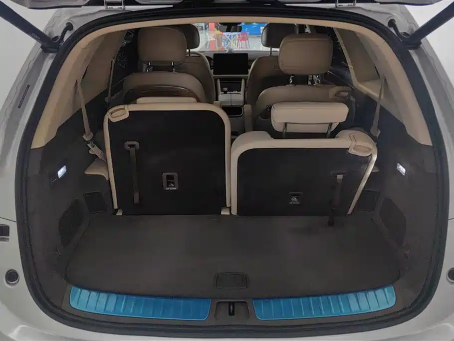 AITO Ask the world M7